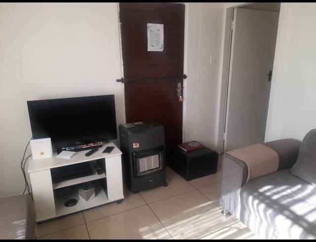 3 BEDROOM HOUSE FOR SALE IN LEBOENG